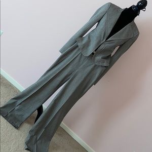 A-K-R-I-S runway 2 piece pantsuit us sz4